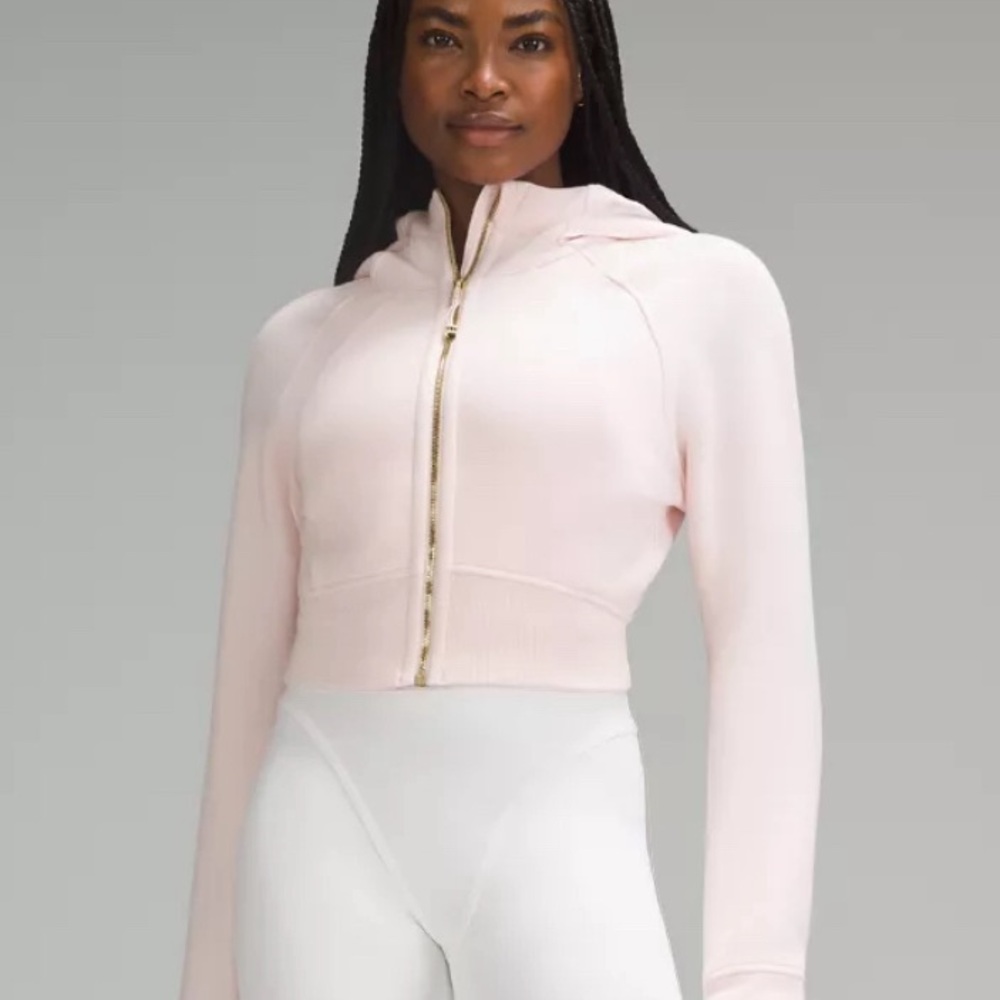 Pink Lululemon cropped scuba